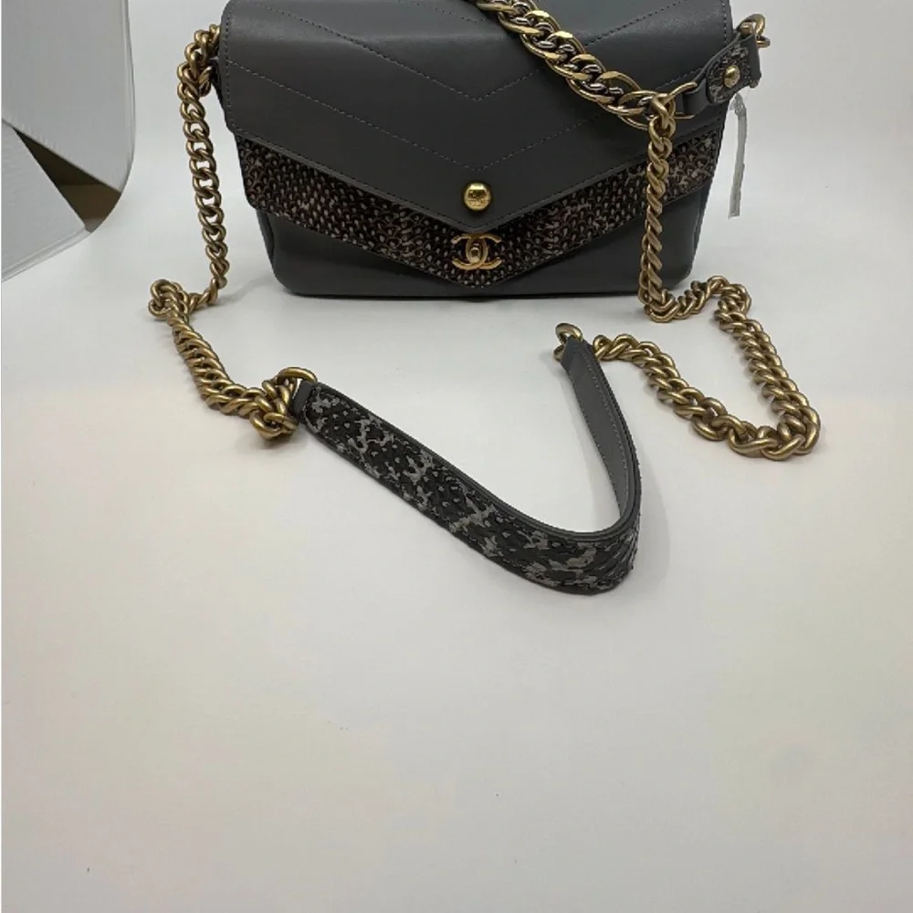 Chanel flap authentic - Picture 3 of 3